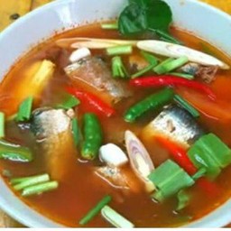 ต้มยำปลากระป๋อง+ข้าวไข่เจียว