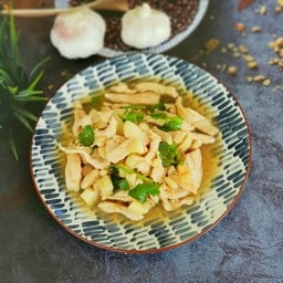 ไก่กระเทียม