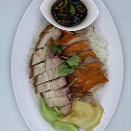 ข้าวหน้าเป็ด+หมูกรอบ