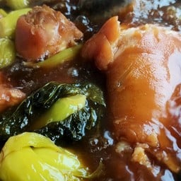 ข้าวขาหมู สาละวัน