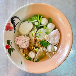 ก๋วยเตี๋ยวหมูน้ำใส