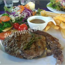 สเต็กเนื้อพริกไทยดำ