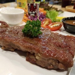 สเต็กเนื้อสันนอก Striploin steak