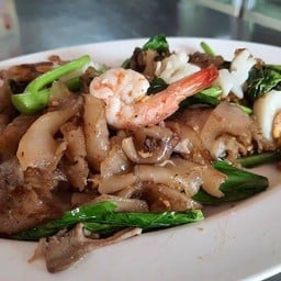 ผัดซีอิ๊วทะเล