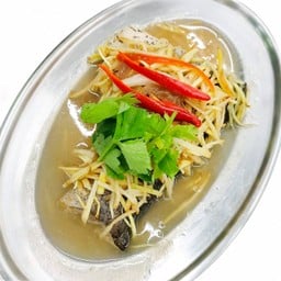 ปลาจีนนึ่งเกี่ยมบ๊วย (หาง)