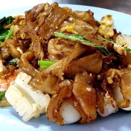 ผัดซีอิ้วรวม