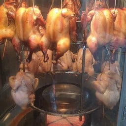 ไก่ย่างหมุนน้ำผึ้ง ครึ่งตัว