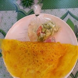 ป้าเจี๊ยบ ขนมเบื้องญวน