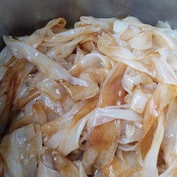 เส้นใหญ่