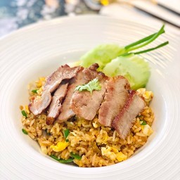 ข้าวผัดแจ่วหมูย่าง