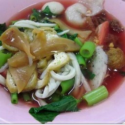 เส้นปลาเย็นตาโฟน้ำ