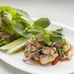 ลาบปลาแซลมอน