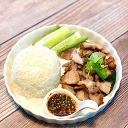 ข้าวหมูย่างจิ้มแจ่ว