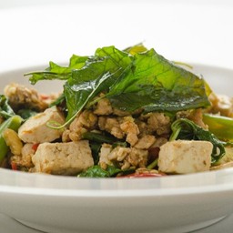 ผัดกะเพราเต้าหู้