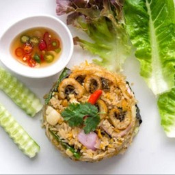 ข้าวผัดปลาสลิด