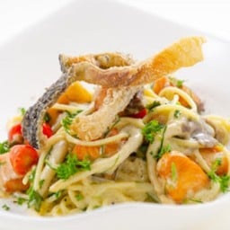 สปาเก็ตตี้ ครีมซอสแซลมอน