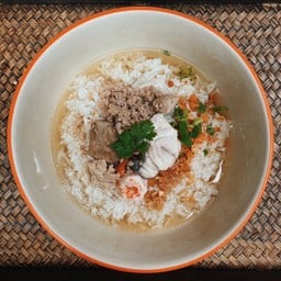 ร้านข้าวต้มปลาสองตายาย