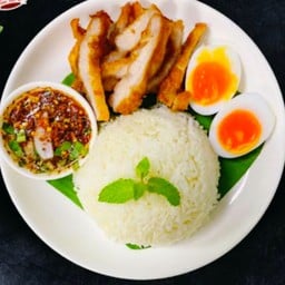 เจ๊เอก ข้าวหมูย่าง+น้ำผลไม้ปั่น