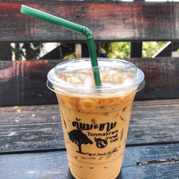 แมคคาเดเมียลาเต้เย็น