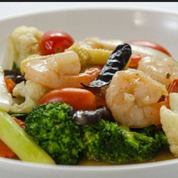 ผัดผักรวมกุ้ง