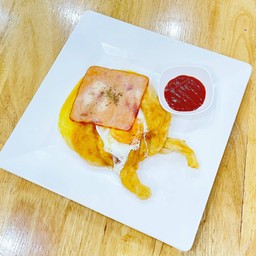 โรตีไข่ลาวา+แฮมไก่