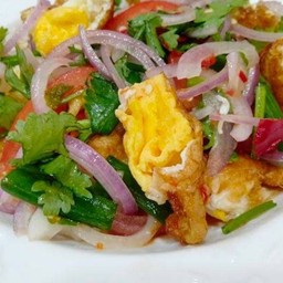 ยำไข่ดาว