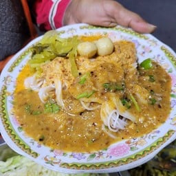 ขนมจีนน้ำยากระทิผสมน้ำพริกหวาน สูตรโบราณ