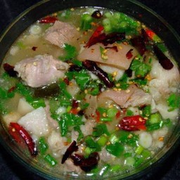 ต้มยำเอ็นไก่+เนื้อไก่