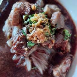 ก๋วยเตี๋ยวเรือเนื้อ