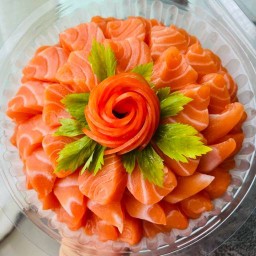 ม่อนนัวปู่เจ้า อาหารญี่ปุ่น แซลมอน ซูชิ อาหารญี่ปุ่น