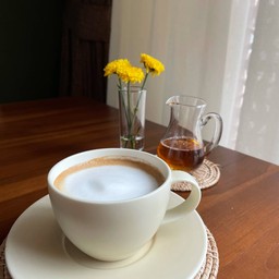 คาราเมลมัคคิอาโต้ร้อน