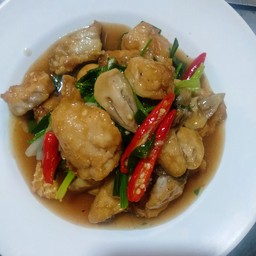 ปลากะพงผัดขึ้นฉ่าย