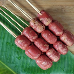 ข้าวเหนียวหมูปิ้ง  นายมาร์ค