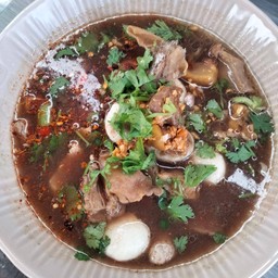 ก๋วยเตี๋ยวหมูตุ๋น (บ้านมั่นคงกัลยาณมิตร)