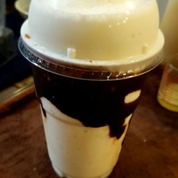 กล้วยนมสดปั่น