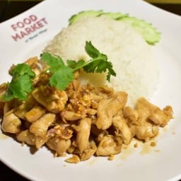 ทอดกะเทียม +ข้าว