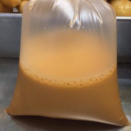 น้ำเต้าหู้ชาไทย