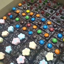 บราวนี่ ชุด กลาง 10 ชิ้น