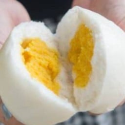 ซาลาเปาไส้ครีม