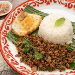กะเพราพริกแห้งโบราณ ไร้น้ำมัน เจ๊แป๋ม