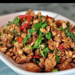 ผัดกะเพรา (กับข้าว)