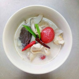 ต้มข่าไก่