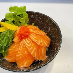 ซูชิหมีพ่นไฟ  สุรินทร์