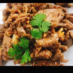 ผัดกะเทียม (กับข้าว)