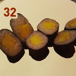 ข้าวห่อสาหร่ายไส่ไข่หวาน