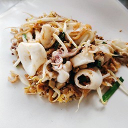 ผัดไทย หมึก