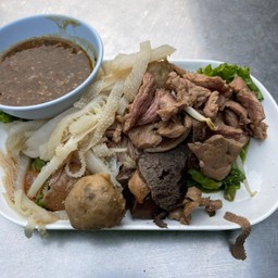 ลวกจิ้มเนื้อ