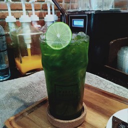 ชาเขียวน้ำผึ้งมะนาว