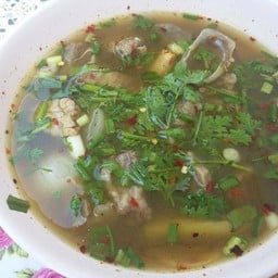 ร้านลาบลุงหว่าง สันตาลเหลือง