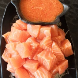 ยำแชลมอน200กรัม